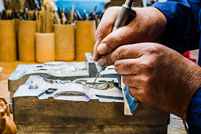 Lo stampaggio di un presepe artigianale Fontanini